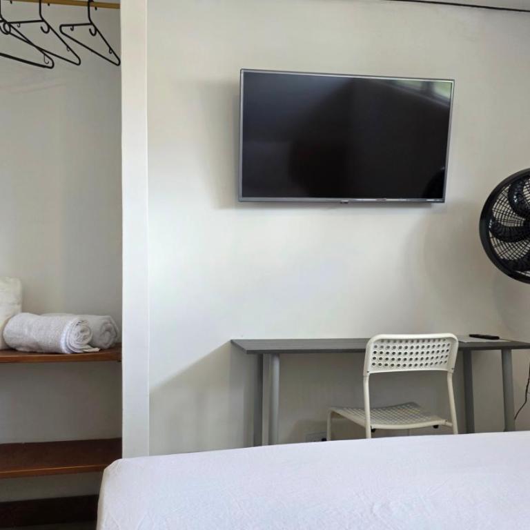 ABC-53 Housing - Superior Queen Room - 24
