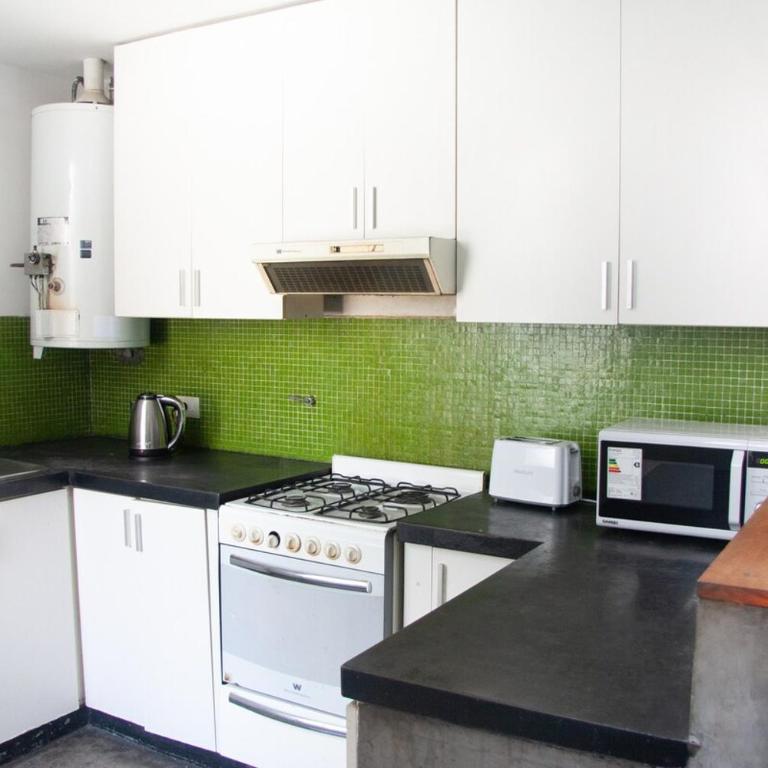 Ubicación, luminoso, espacioso y silencioso - Apartamento de 1 dormitorio - 36
