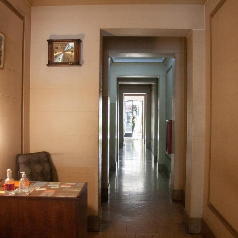 Ubicación, luminoso, espacioso y silencioso - Apartamento de 1 dormitorio - 38