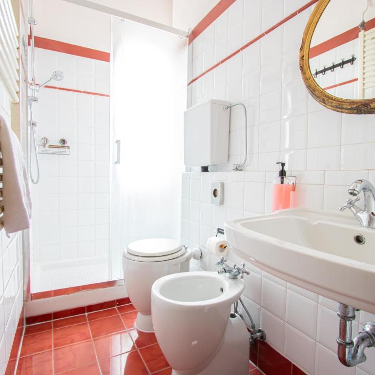 Ostello Bello Firenze - Dormitorio Misto con 6 Posti Letto - 7