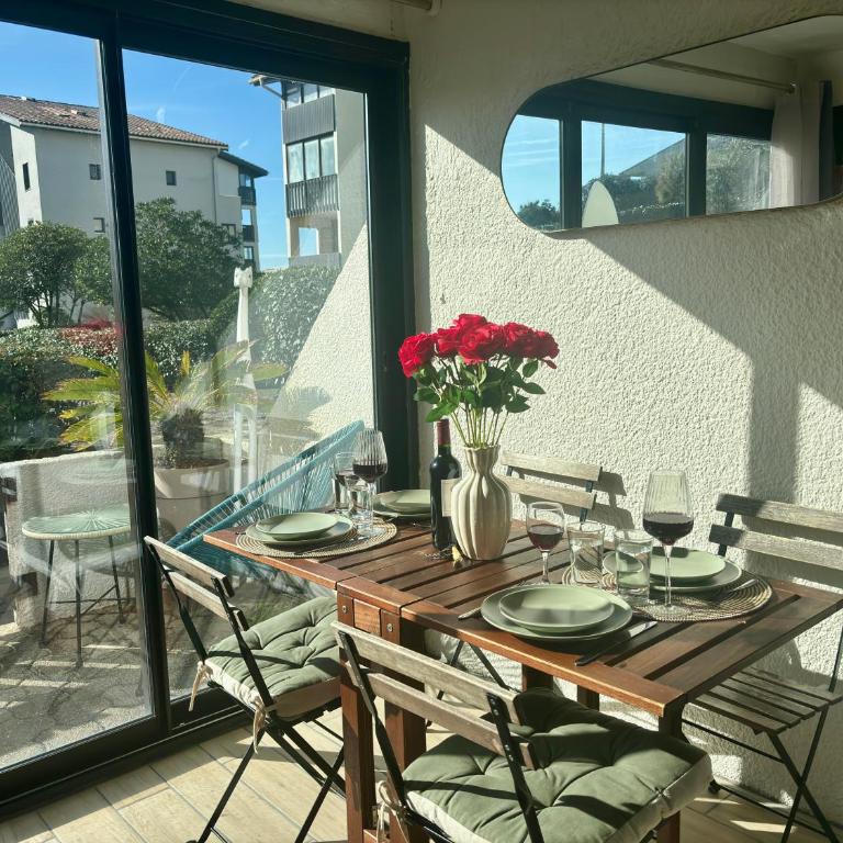 Safari Private Beach, Terrace, Parking & Wifi 50m Océan Surf - Apartment with Garden View - 10
