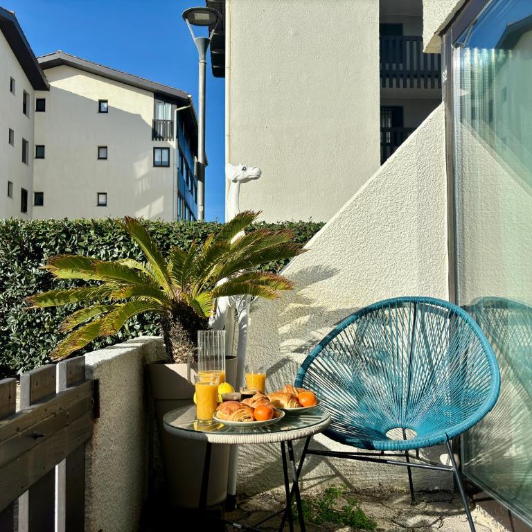 Safari Private Beach, Terrace, Parking & Wifi 50m Océan Surf - Apartment with Garden View - 13