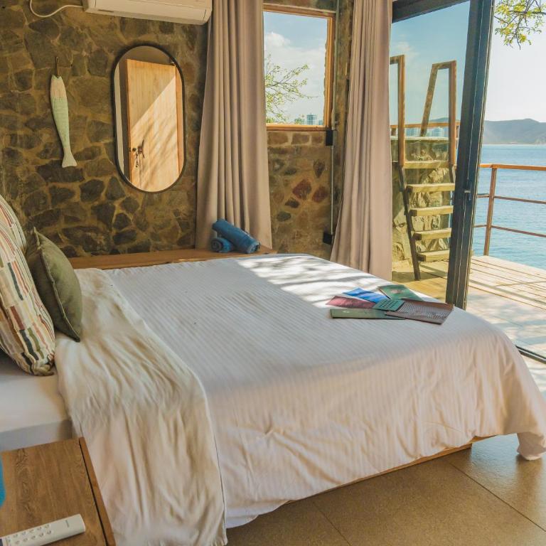 Perla Roca Hotel Boutique - Beach Front - Double Room with Balcony and Sea View - 1