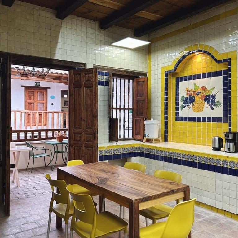 Patio Guadalupe - Six-Bedroom House - 44