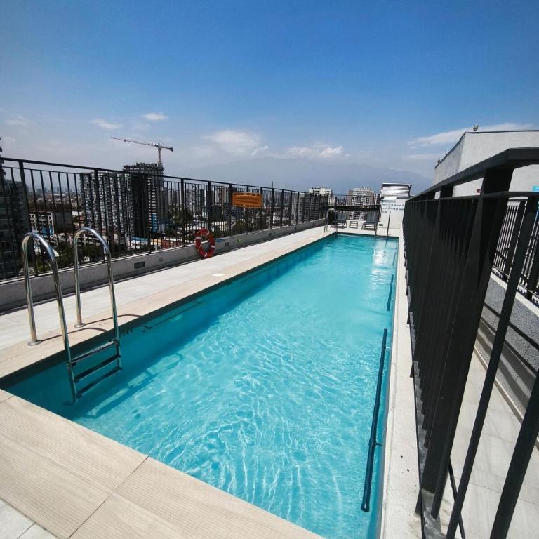 Modern and comfortable for two with great connectivity - Room #1585764701 - 2