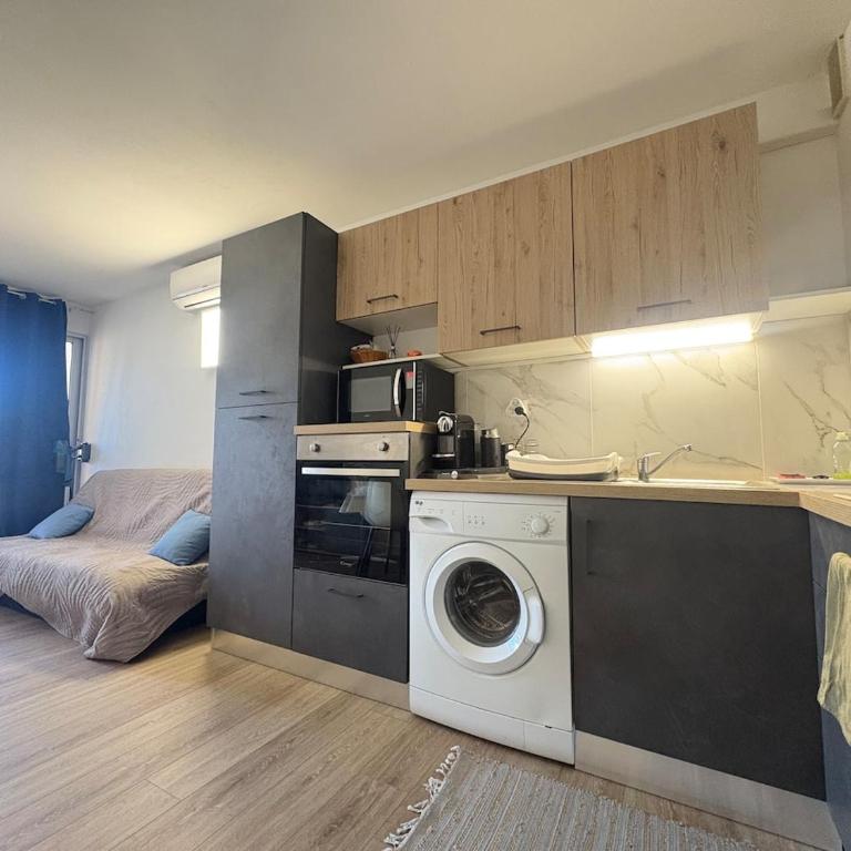 Appartement 6 pers Clim,Piscine,Parking,2 Balcons - Apartment mit 3 Schlafzimmern - 14