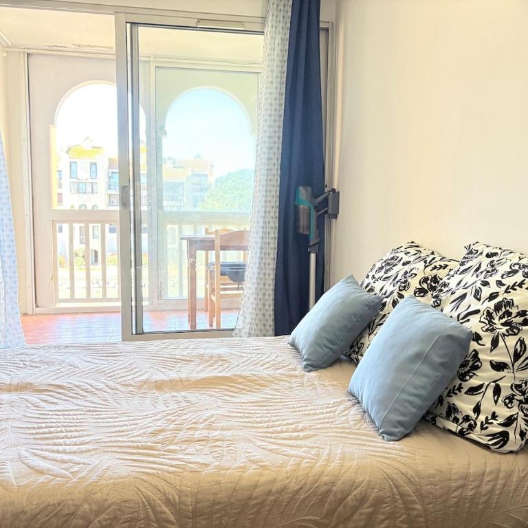 Appartement 6 pers Clim,Piscine,Parking,2 Balcons - Apartment mit 3 Schlafzimmern - 26