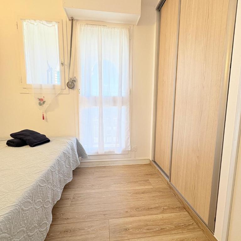 Appartement 6 pers Clim,Piscine,Parking,2 Balcons - Apartment mit 3 Schlafzimmern - 41