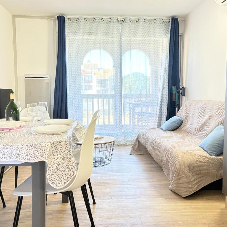 Appartement 6 pers Clim,Piscine,Parking,2 Balcons - Apartment mit 3 Schlafzimmern - 47