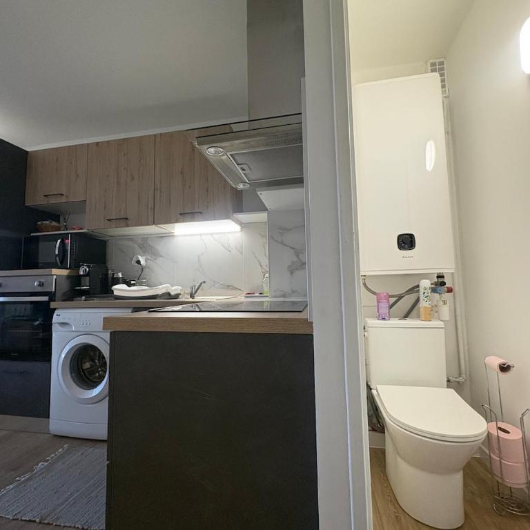 Appartement 6 pers Clim,Piscine,Parking,2 Balcons - Apartment mit 3 Schlafzimmern - 48
