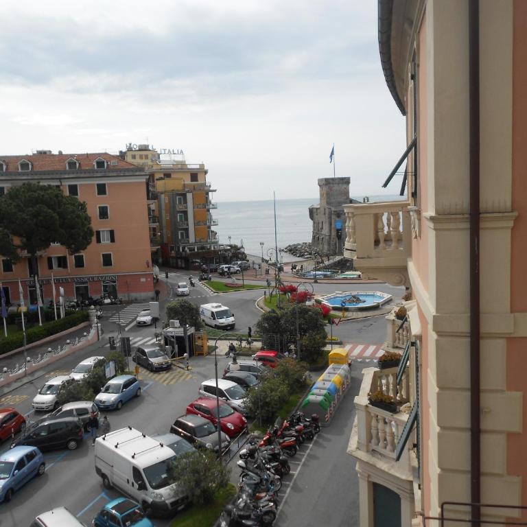 Albergo La Vela - Camera Matrimoniale/Doppia con Letti Singoli con Vista Mare Parziale - 6