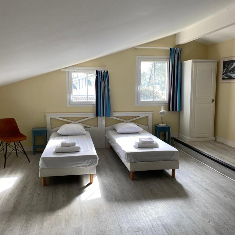 Maison piscine privée et collective Golf Gujan - Maison 4 Chambres - 16