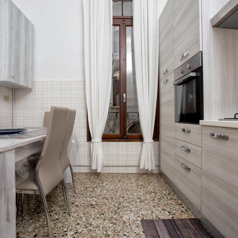 Ca'Madoneta Venice Rialto 17th Century Canal View Residence - Appartement 3 Chambres - 12