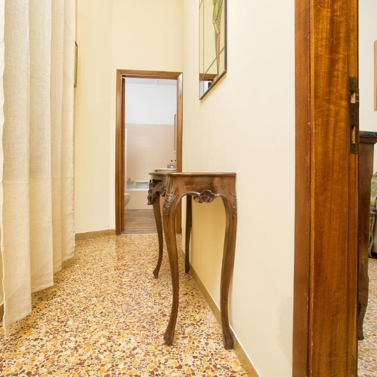 Ca'Madoneta Venice Rialto 17th Century Canal View Residence - Appartement 3 Chambres - 17