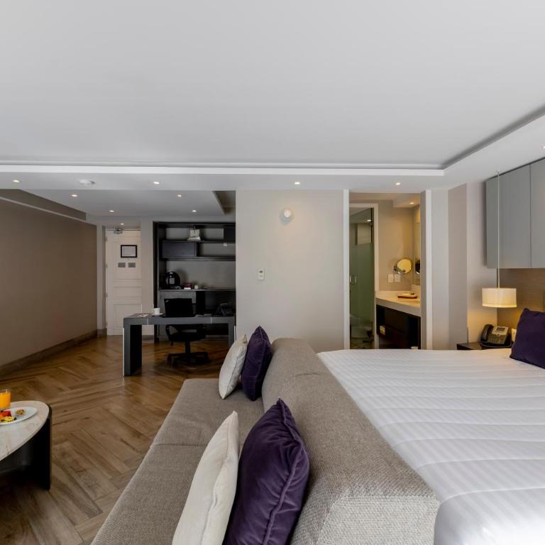 Isaaya Hotel Boutique by WTC - Deluxe 1 King - 23