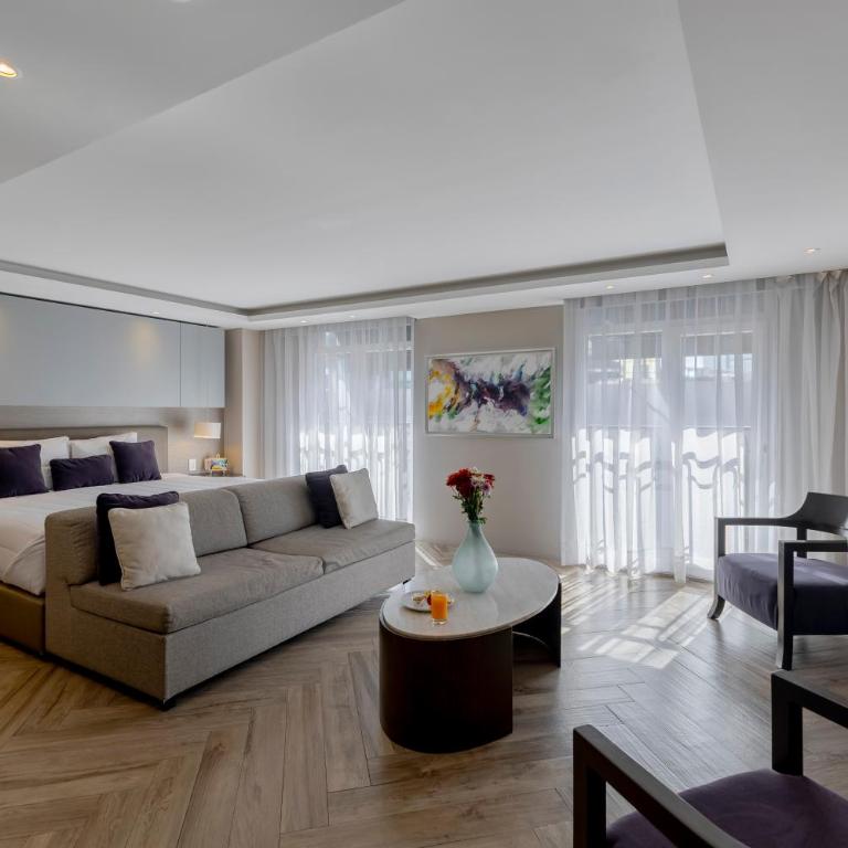 Isaaya Hotel Boutique by WTC - Deluxe 1 King - 34