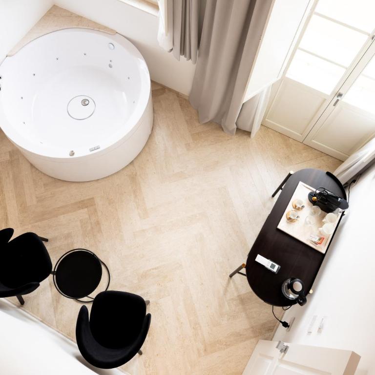 Marmori Suites Cagliari - Camera King con Vasca Idromassaggio - 13