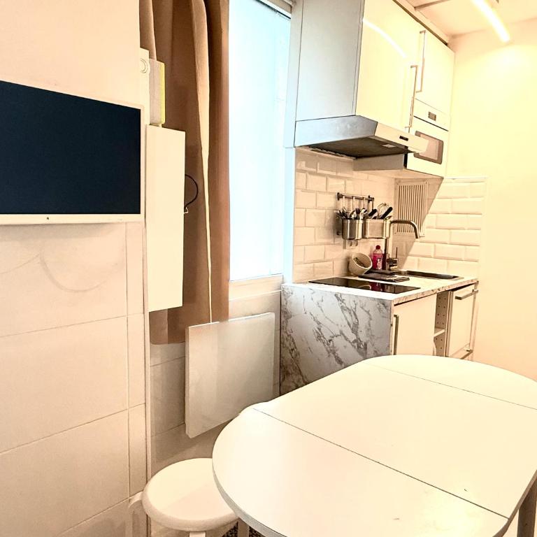 BEAUTY SAINT PAUL renovated February 2026 - Studio - 5