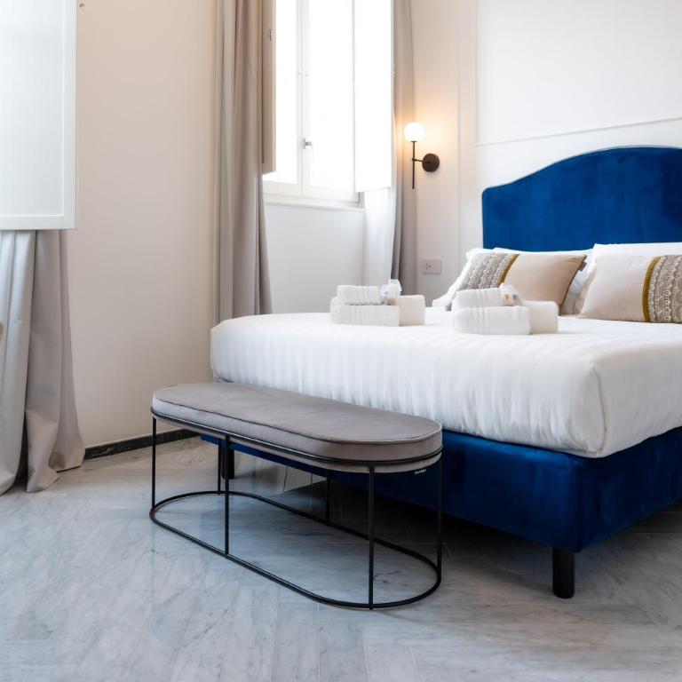 Marmori Suites Cagliari - Camera Matrimoniale con Balcone - 9