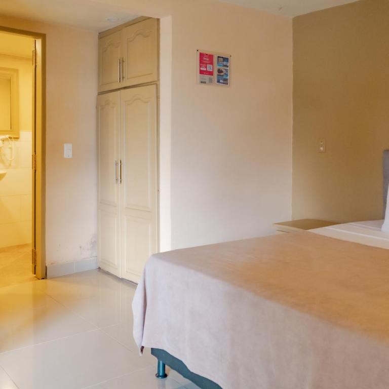 Mansión by Bernalo Hotels - Habitación con cama extragrande y balcón - 7