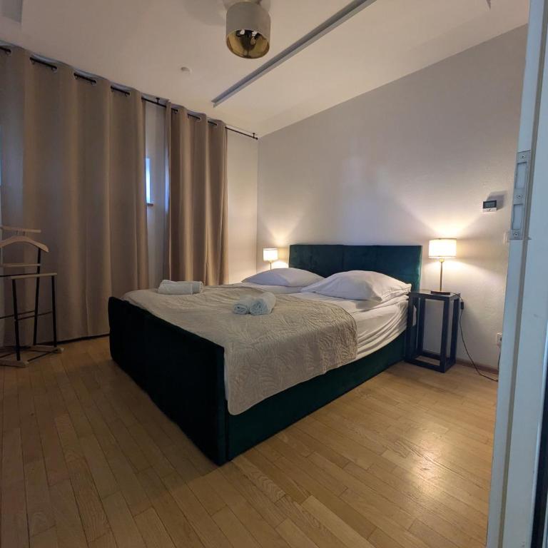 Munich Large Apartment 155 qm with 4 Bedrooms top located 1 to 12 guests - Four-Bedroom Apartment - 41