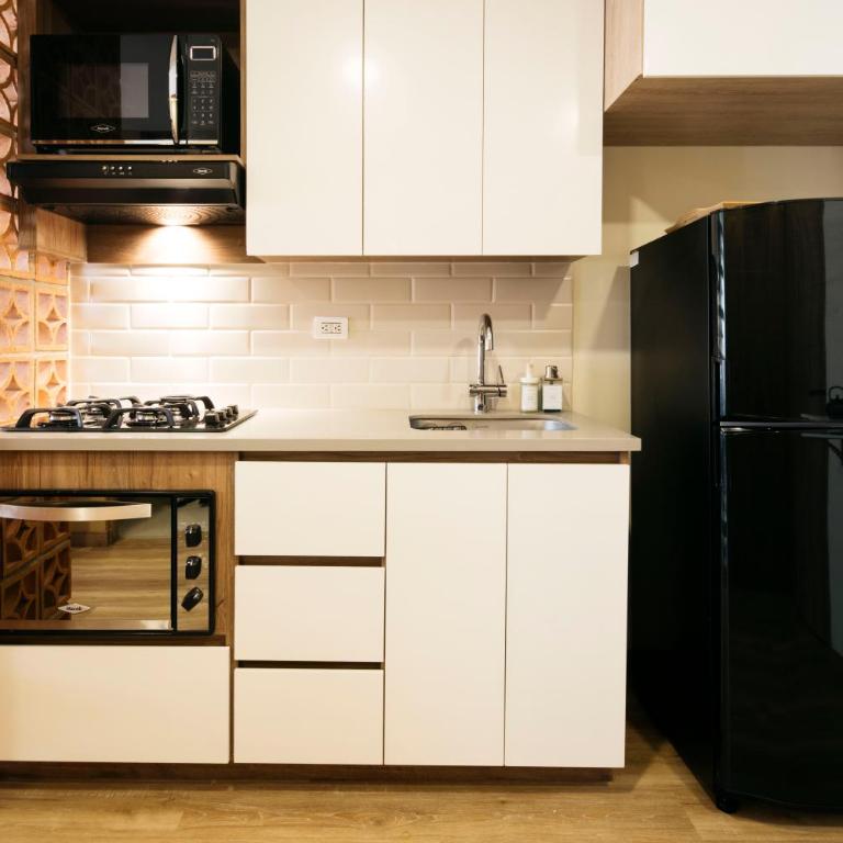 Modern Paisa Inspired Apt in Laureles - One-Bedroom Apartment - 6
