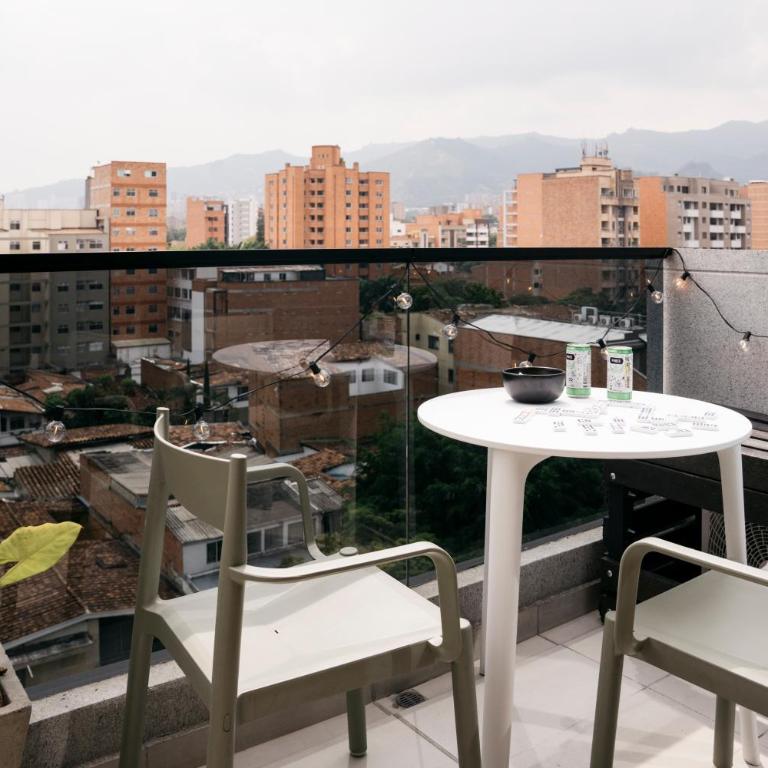 Modern Paisa Inspired Apt in Laureles - One-Bedroom Apartment - 3