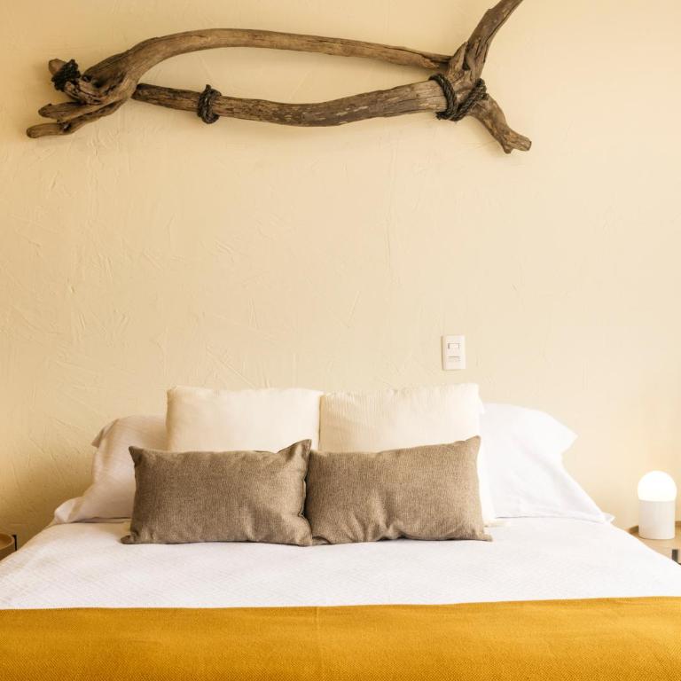 Modern Paisa Inspired Apt in Laureles - One-Bedroom Apartment - 33