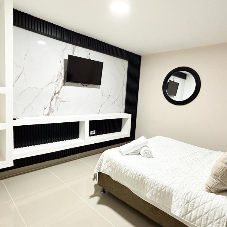 Hotel Boutique CL 84 - Habitación Doble con baño privado - 1