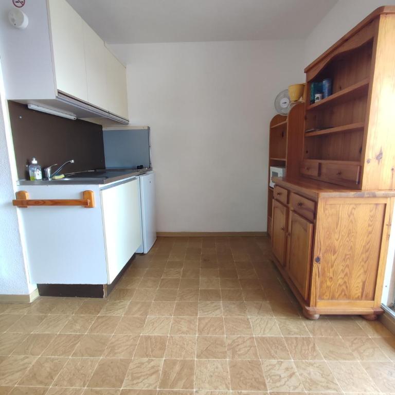 APPARTEMENT DE VACANCES A LA MER DANS RESIDENCE SECURISEE - Apartment - 4