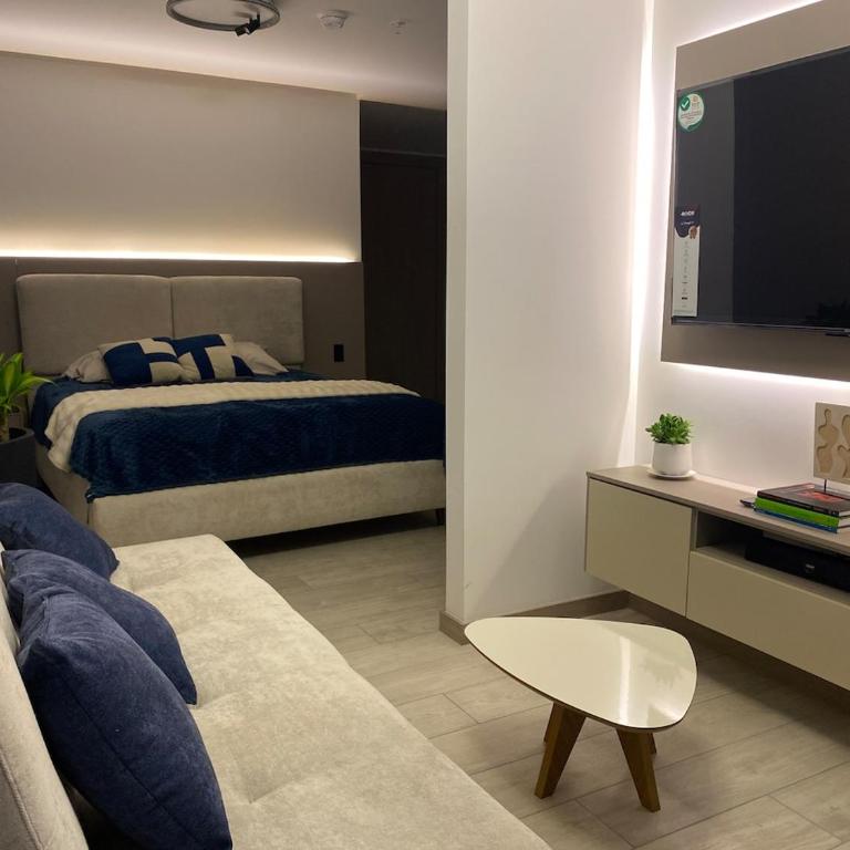 Amplio estudio con balcón en zona exclusiva - Room #1585833801 - 1