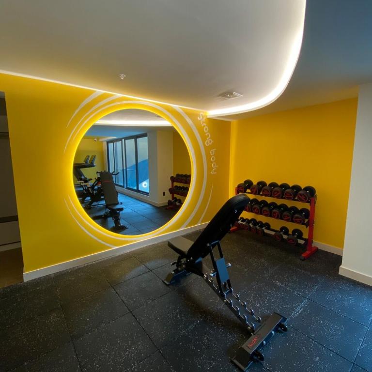 Amplio estudio con balcón en zona exclusiva - Room #1585833801 - 23