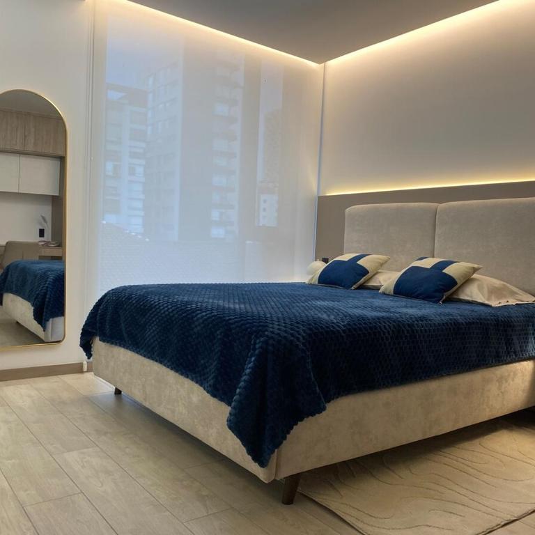 Amplio estudio con balcón en zona exclusiva - Room #1585833801 - 2