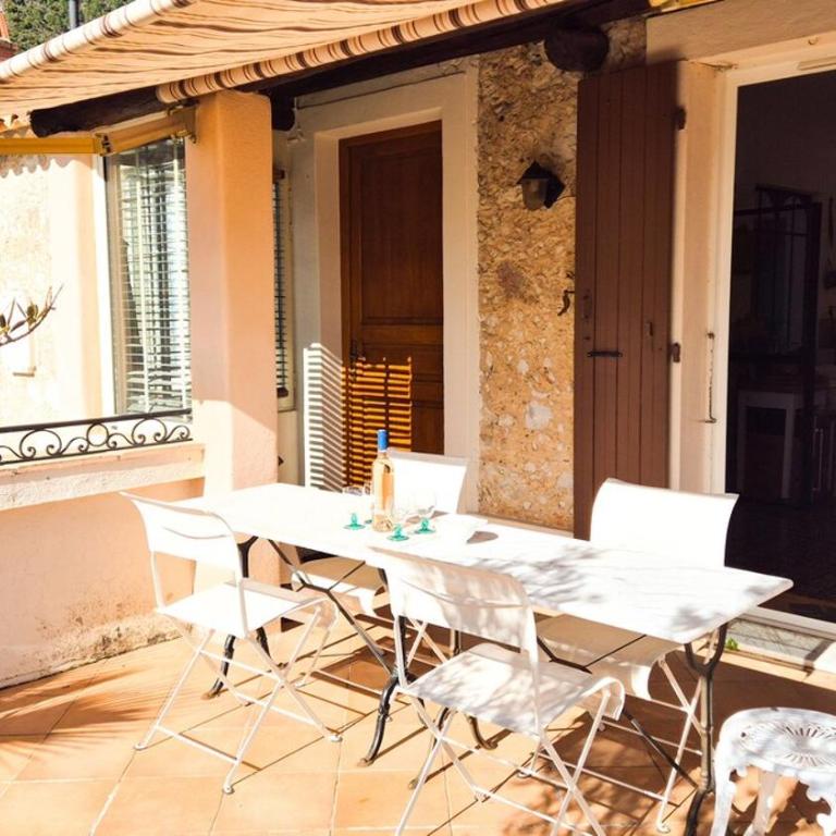 Charmante maison au calme - Piscine - Jardin - Parking - à 30min de Nice - Appartamento - 38