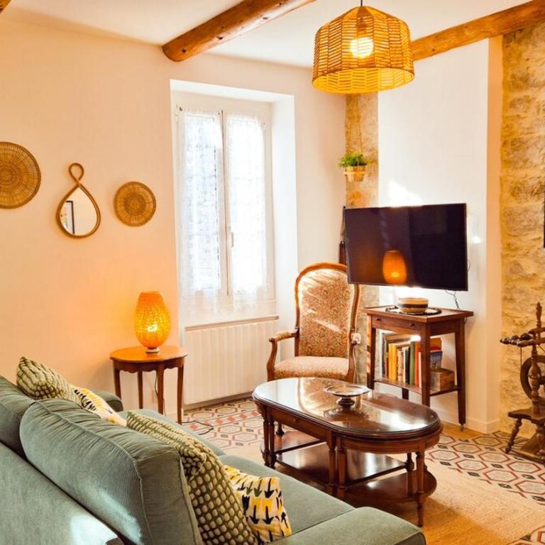 Charmante maison au calme - Piscine - Jardin - Parking - à 30min de Nice - Appartamento - 68