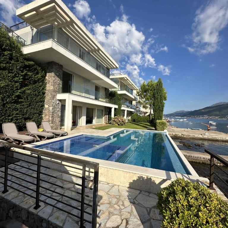 Villa Krasici Montenegro - Villa mit Meerblick - 1