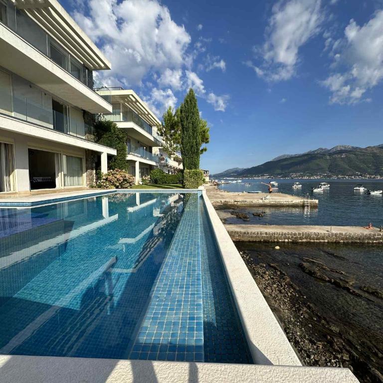 Villa Krasici Montenegro - Villa mit Meerblick - 2