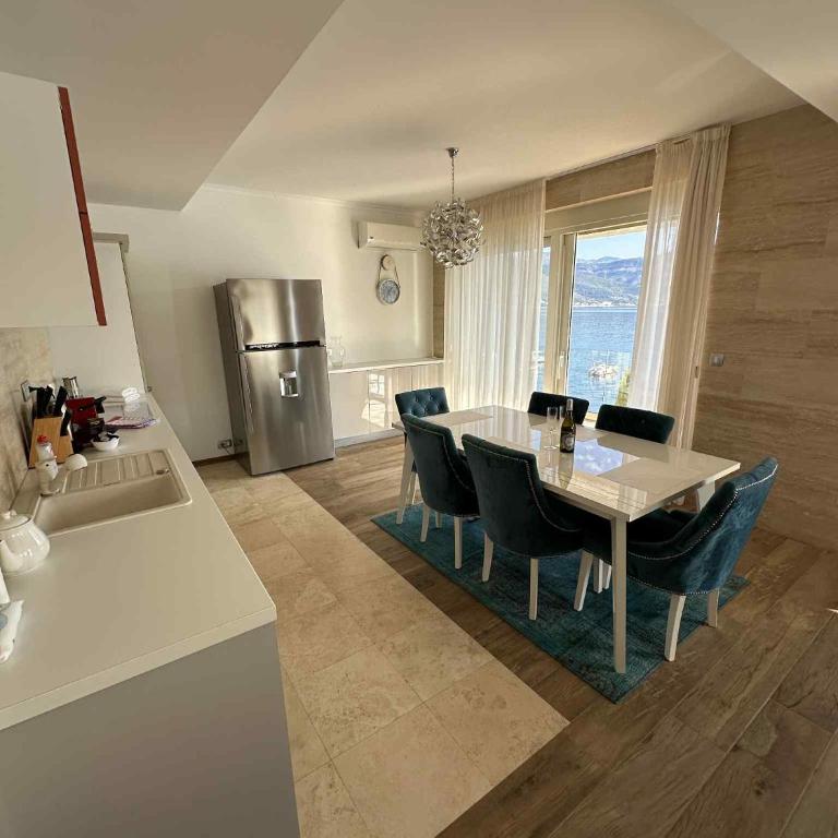 Villa Krasici Montenegro - Villa mit Meerblick - 16