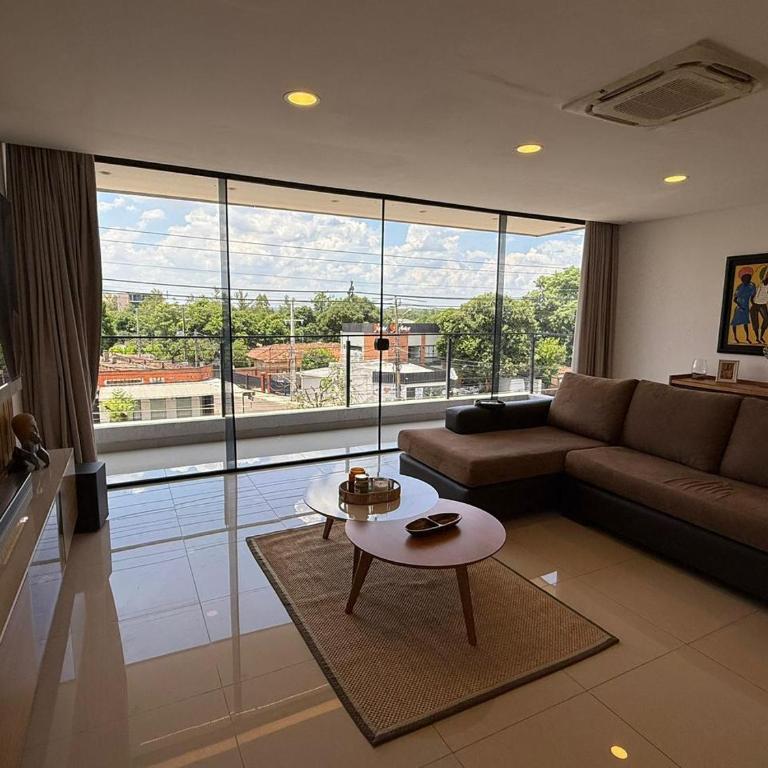 Luxury 1BR, Parking , Shopping Area - One-Bedroom Apartment - 2
