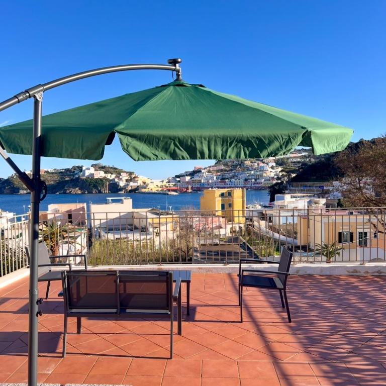 Sea Breeze Ponza - Appartamento con 1 Camera da Letto, Vista Mare e Terrazza - 12