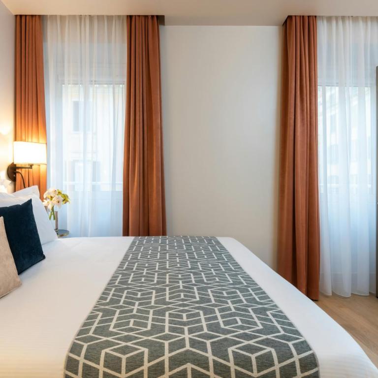 Leonardo Boutique Hotel Rome Termini - Camera Matrimoniale Deluxe - 1