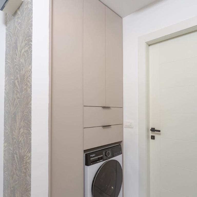 Lana apartment Rafailovići, Budva-100m beach& garage - One-Bedroom Apartment - 15