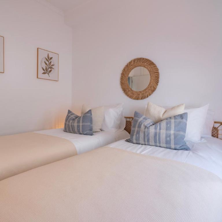 Modern Luxurious 3-Bedroom Residence with Resort Amenities - Apartamento - 16
