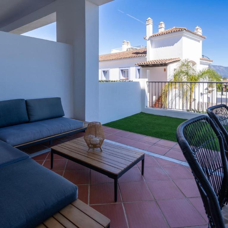 Modern Luxurious 3-Bedroom Residence with Resort Amenities - Apartamento - 21