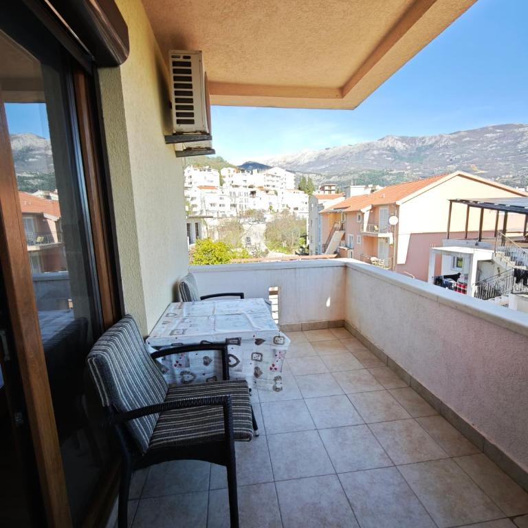 Villa Krivokapić Budva - Dvokrevetna Soba sa Bračnim Krevetom i Pogledom na More - 10