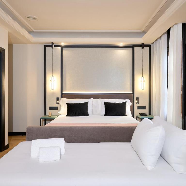 Boutique Hotel Luna Triunfo Granada - Triple Room Puerta Elvira - 5