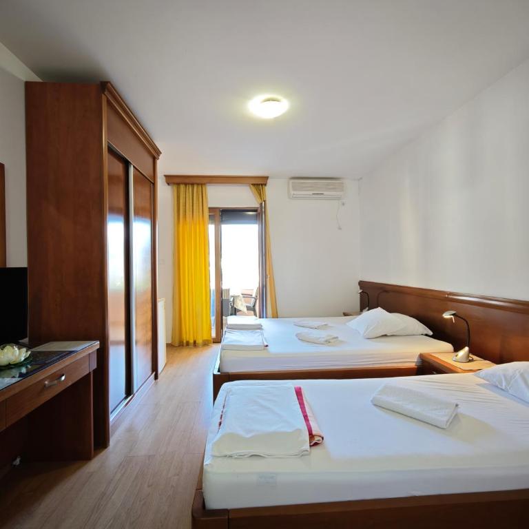 Villa Krivokapić Budva - Trokrevetna Soba sa Terasom - 9