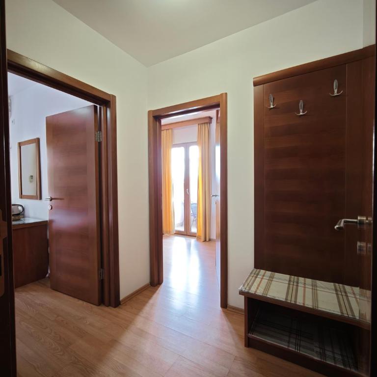 Villa Krivokapić Budva - Porodični Apartman Tipa "Suite" sa Balkonom - 8