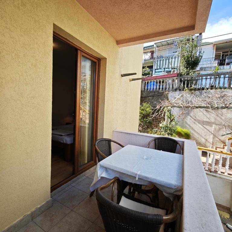 Villa Krivokapić Budva - Porodični Apartman Tipa "Suite" sa Balkonom - 9