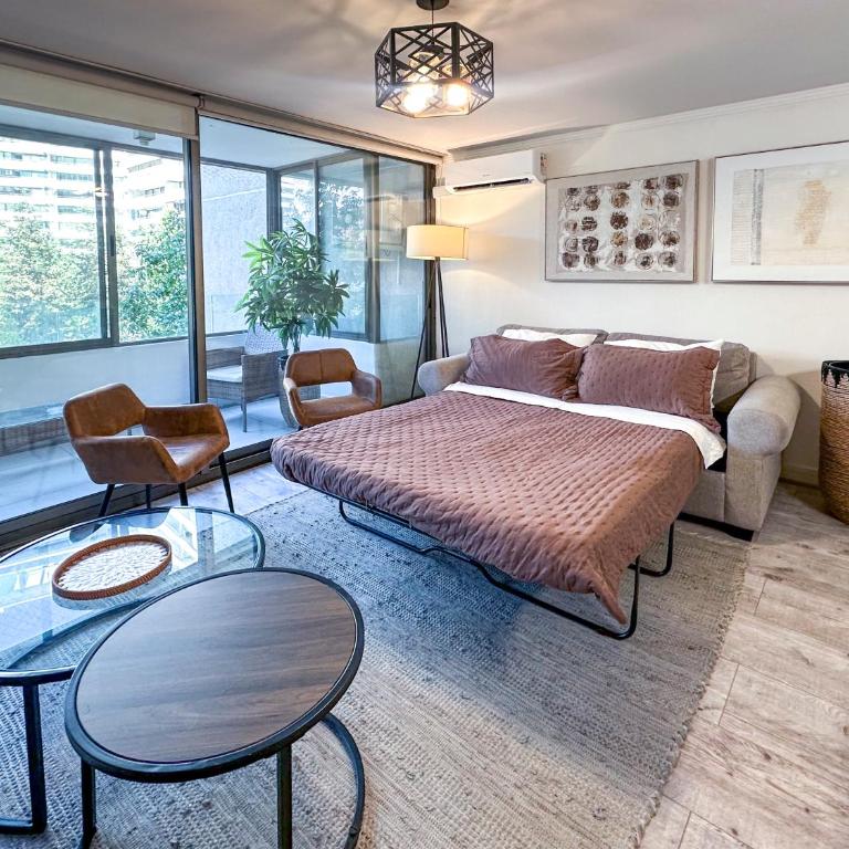 Apartamento a pasos del Parque Arauco con piscina en Las Condes - Aire acondicionado - Two-Bedroom Apartment with Balcony and Terrace - 33